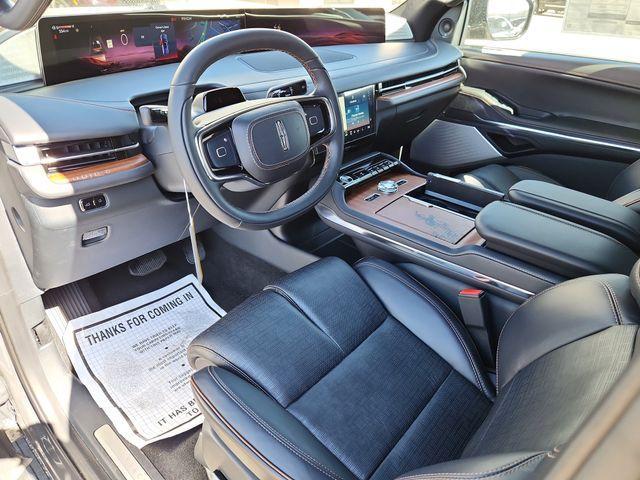 new 2025 Lincoln Navigator car, priced at $120,490