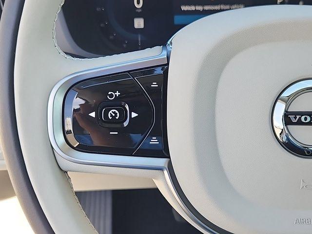 new 2025 Volvo XC60 car, priced at $51,535