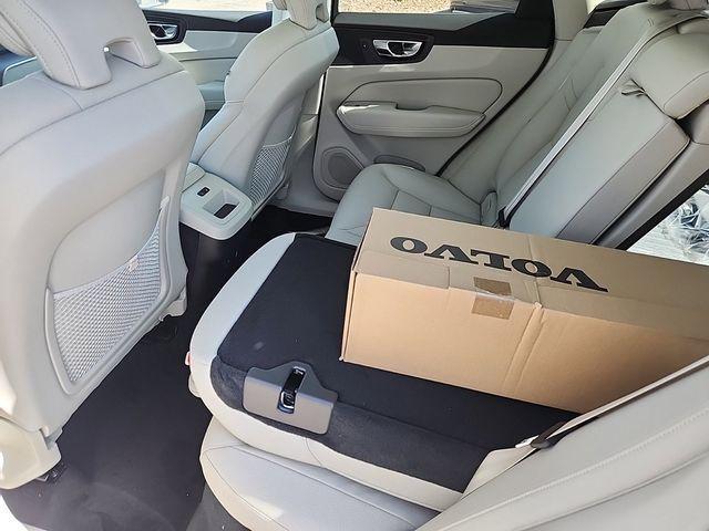 new 2025 Volvo XC60 car, priced at $51,535