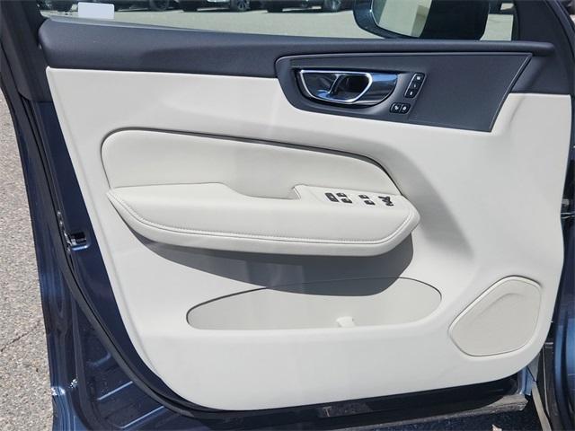 new 2025 Volvo XC60 car, priced at $50,535