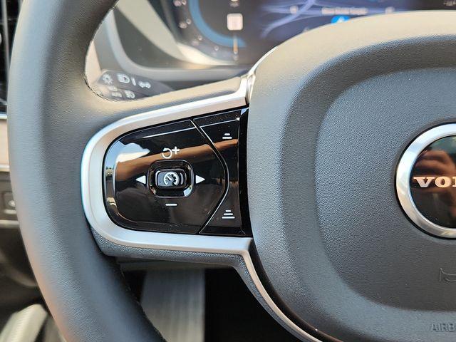 new 2025 Volvo XC90 car, priced at $62,555