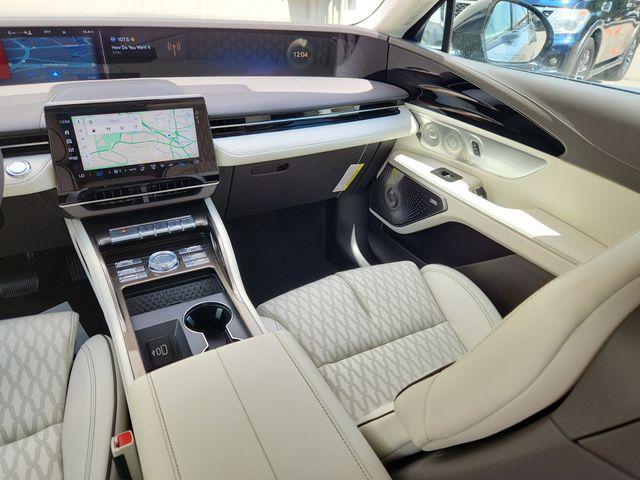 new 2025 Lincoln Nautilus car, priced at $83,390