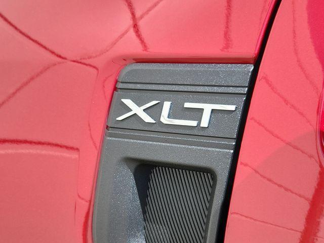 new 2025 Ford Maverick car, priced at $33,980