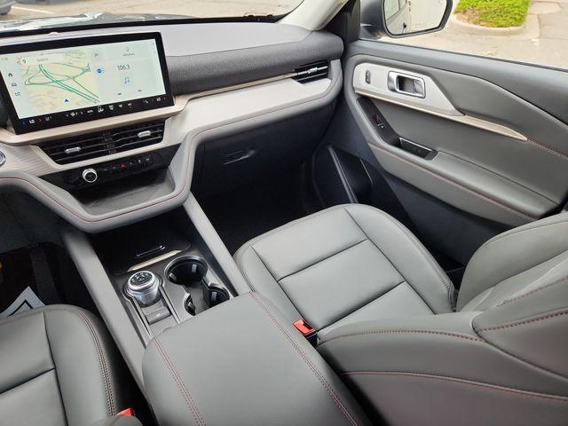 new 2025 Ford Explorer car, priced at $45,060