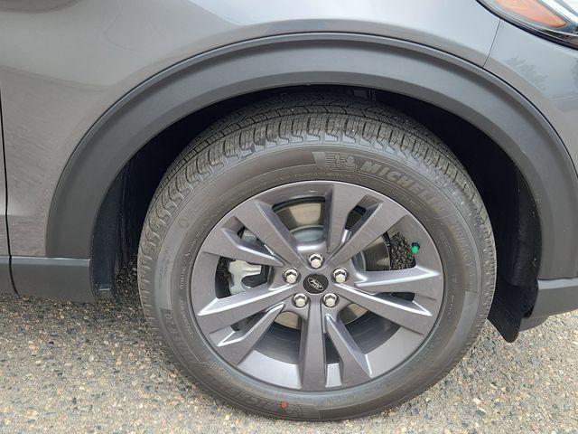 new 2025 Ford Explorer car, priced at $45,060
