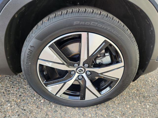 used 2022 Volvo XC40 Recharge Pure Electric car, priced at $30,150