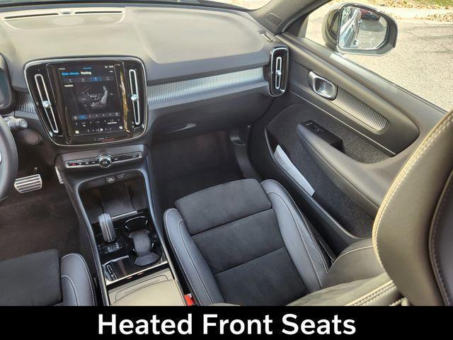 used 2022 Volvo XC40 Recharge Pure Electric car, priced at $30,150
