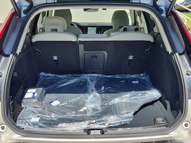 new 2025 Volvo XC60 car, priced at $60,635