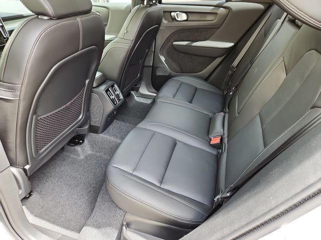 new 2025 Volvo XC40 car, priced at $50,565