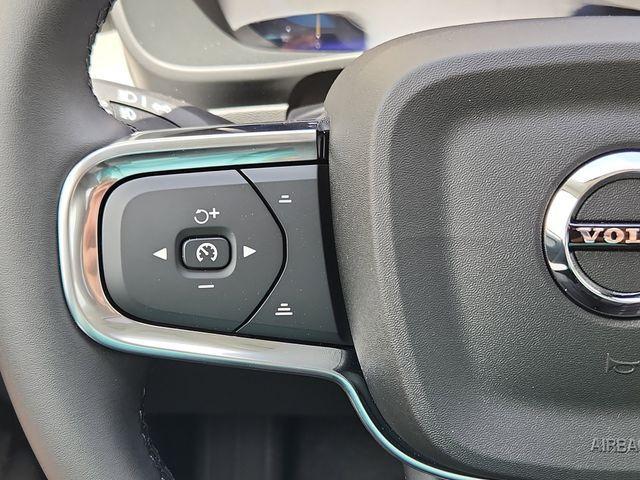 new 2025 Volvo XC40 car, priced at $51,565