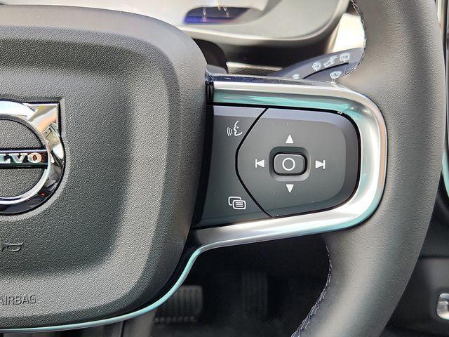 new 2025 Volvo XC40 car, priced at $50,565