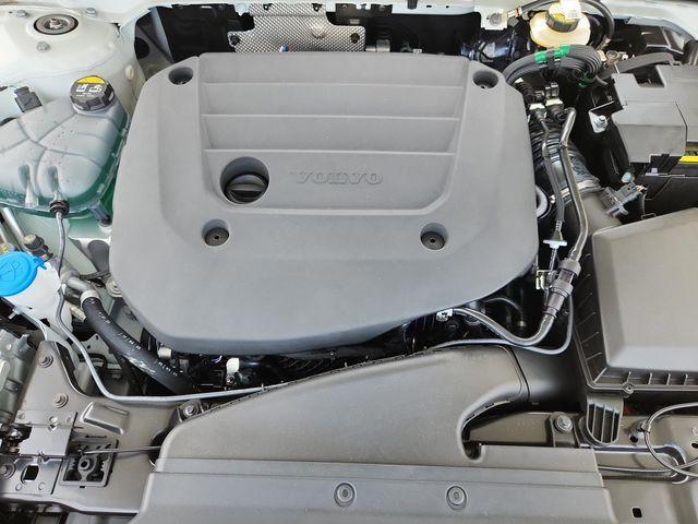 new 2026 Volvo XC40 car