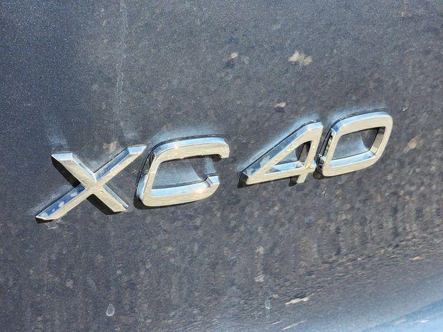 new 2026 Volvo XC40 car