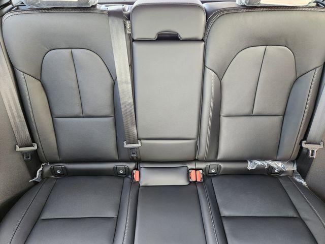 new 2026 Volvo XC40 car