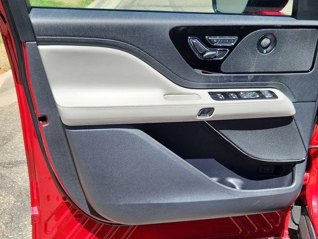 new 2025 Lincoln Aviator car, priced at $69,601