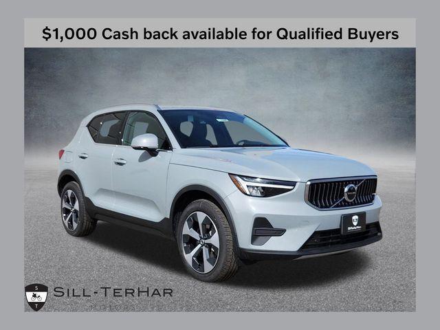 new 2025 Volvo XC40 car, priced at $45,035