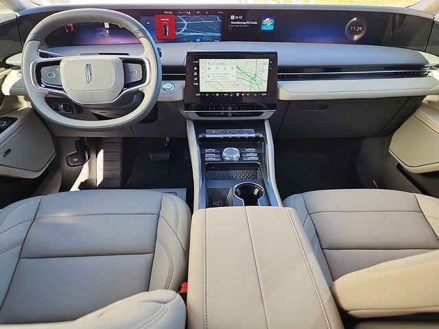 new 2025 Lincoln Nautilus car, priced at $56,504