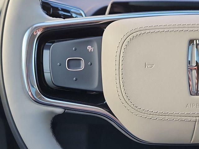 new 2025 Lincoln Nautilus car, priced at $56,504