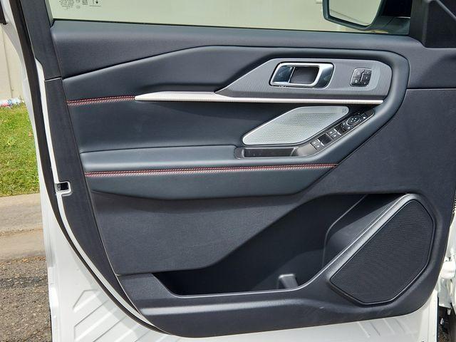 new 2025 Ford Explorer car, priced at $59,855