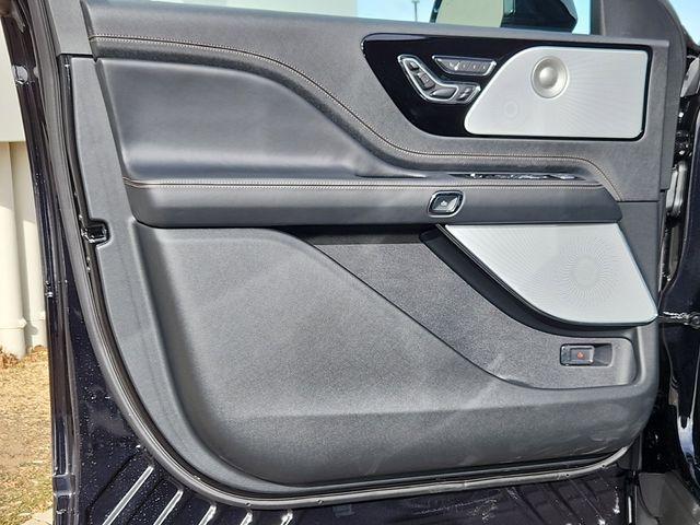 new 2025 Lincoln Aviator car, priced at $81,380