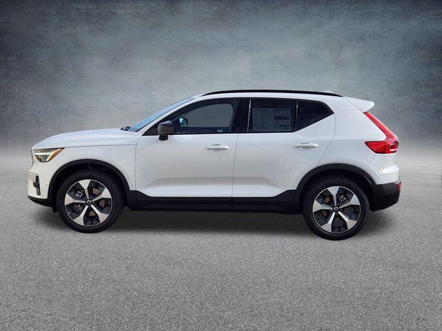 new 2026 Volvo XC40 car