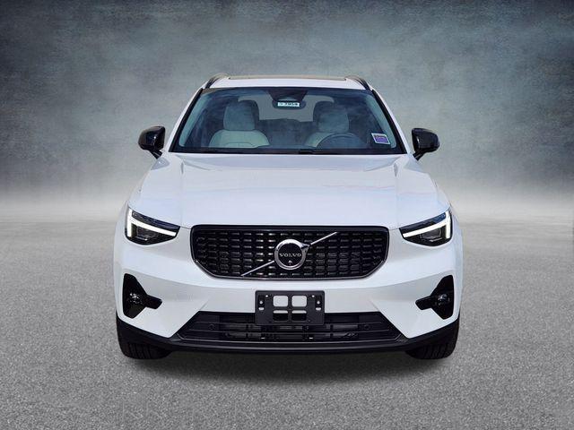 new 2026 Volvo XC40 car