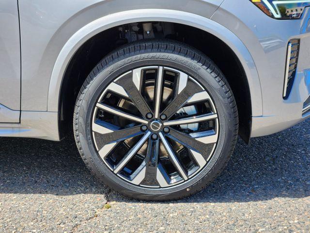new 2025 Volvo XC90 car, priced at $61,795