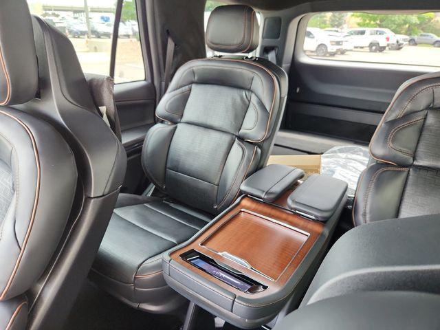 new 2025 Lincoln Navigator car, priced at $118,940