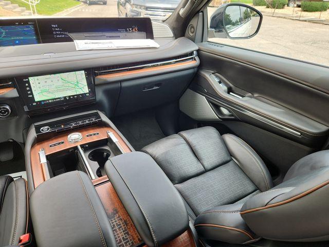 new 2025 Lincoln Navigator car, priced at $118,940