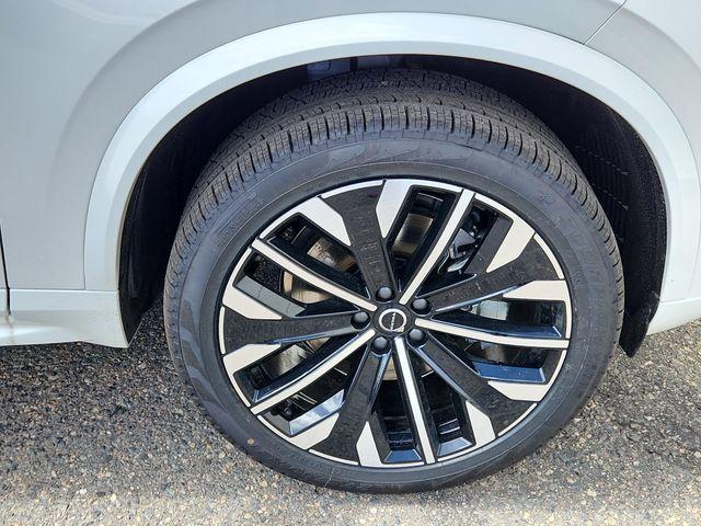 new 2025 Volvo XC90 car, priced at $64,555