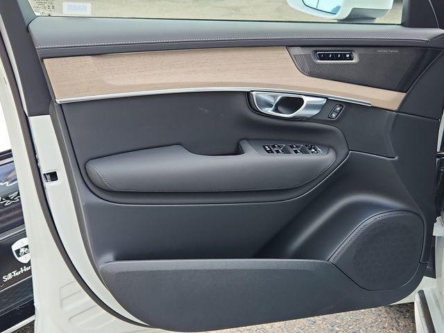 new 2025 Volvo XC90 car, priced at $64,555