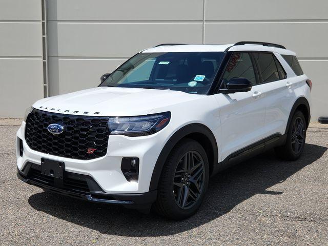 new 2025 Ford Explorer car, priced at $59,225