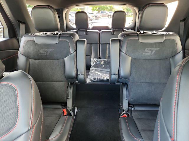new 2025 Ford Explorer car, priced at $59,225