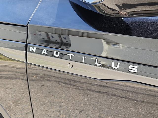 new 2025 Lincoln Nautilus car, priced at $55,953