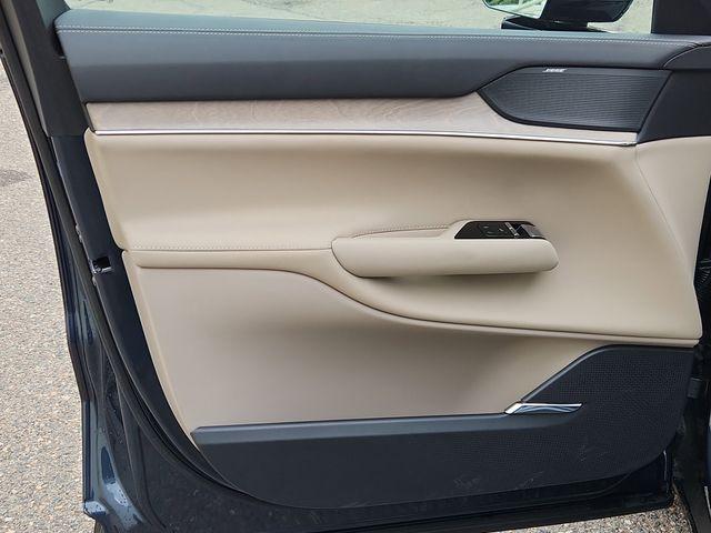 new 2025 Volvo EX90 car, priced at $81,640