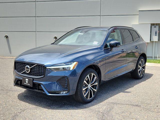 new 2025 Volvo XC60 car, priced at $55,765