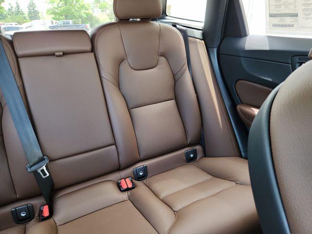 new 2025 Volvo XC60 car, priced at $55,765