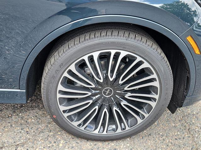 new 2025 Lincoln Aviator car, priced at $85,470