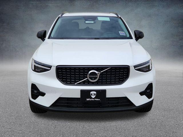 new 2026 Volvo XC40 car