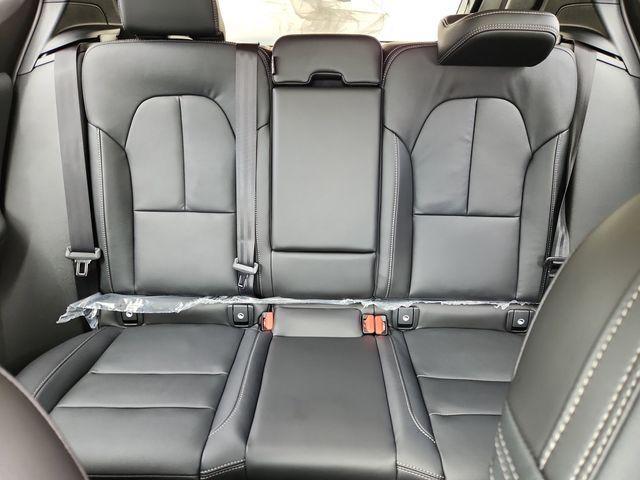 new 2026 Volvo XC40 car