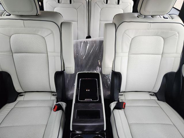 new 2026 Lincoln Aviator car