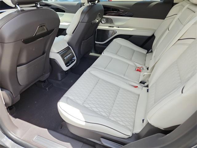 new 2025 Lincoln Nautilus car, priced at $73,679