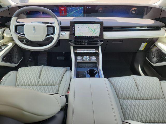 new 2025 Lincoln Nautilus car, priced at $73,679