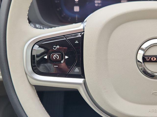 new 2025 Volvo XC60 Plug-In Hybrid car, priced at $66,235