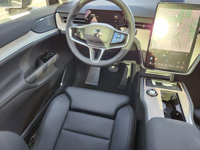 new 2025 Volvo EX90 car, priced at $80,395