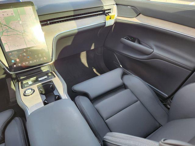 new 2025 Volvo EX90 car, priced at $80,395