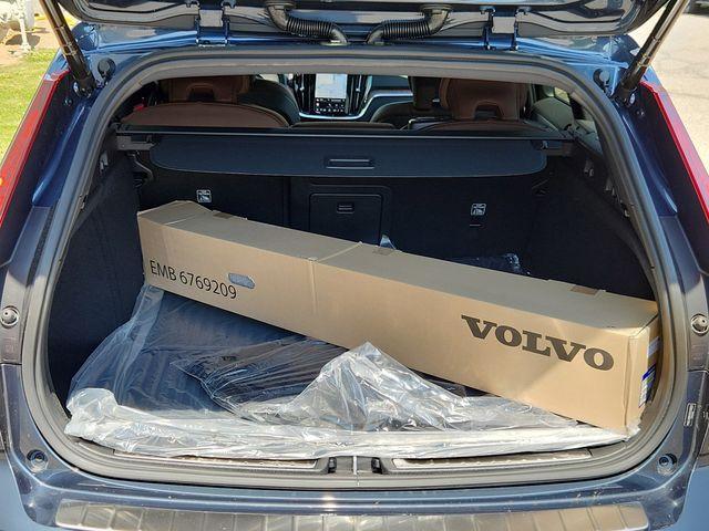 new 2026 Volvo V60 Cross Country car