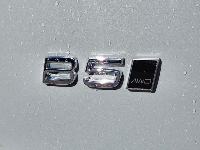 new 2026 Volvo XC40 car