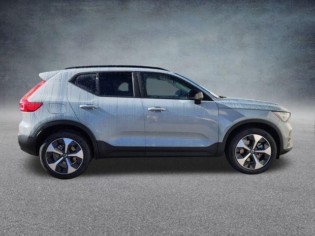 new 2026 Volvo XC40 car