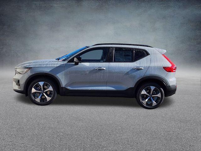 new 2026 Volvo XC40 car